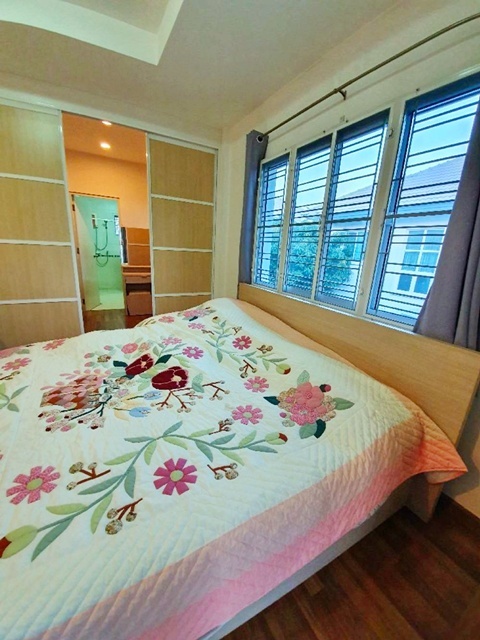 ประกาศฟรี! ซื้อ-ขาย-เช่า คอนโด บ้าน ทาวน์โฮม ที่ดิน และพื้นที่เชิงพาณิชย์ทั่วประเทศไทย ทุกทำเล ทุกงบประมาณ ไม่มีค่าใช้จ่าย ลงง่าย ขายไว เข้าถึงผู้ซื้อโดยตรง 4 318167pic3.jpg