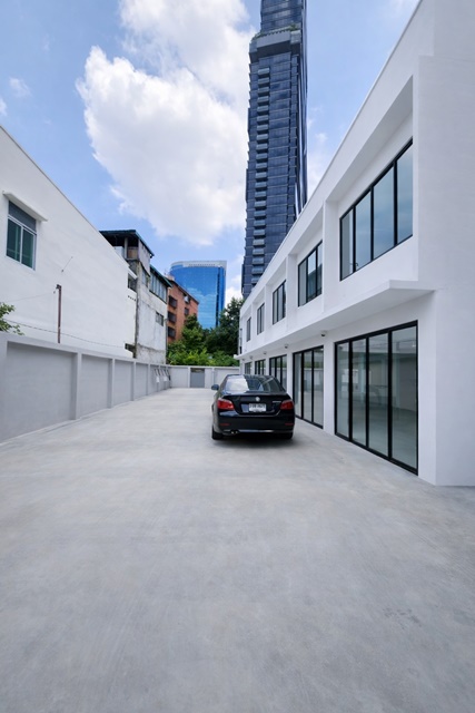 ประกาศฟรี! ซื้อ-ขาย-เช่า คอนโด บ้าน ทาวน์โฮม ที่ดิน และพื้นที่เชิงพาณิชย์ทั่วประเทศไทย ทุกทำเล ทุกงบประมาณ ไม่มีค่าใช้จ่าย ลงง่าย ขายไว เข้าถึงผู้ซื้อโดยตรง 3 318093pic2.jpg