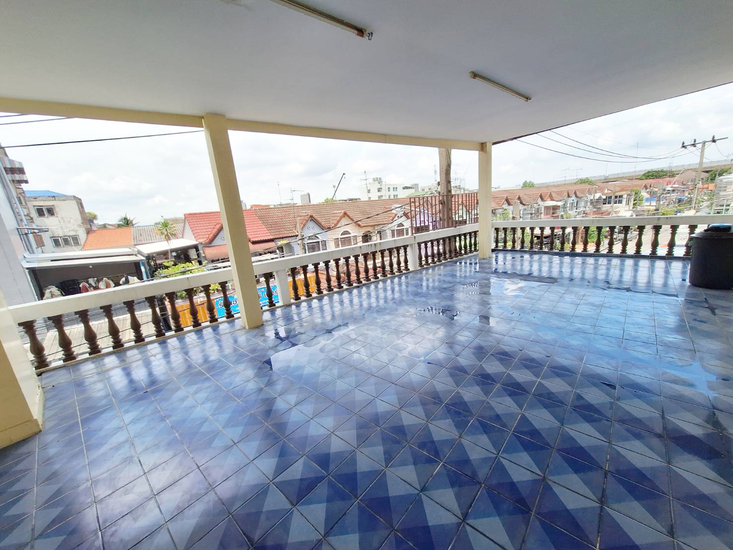 ประกาศฟรี! ซื้อ-ขาย-เช่า คอนโด บ้าน ทาวน์โฮม ที่ดิน และพื้นที่เชิงพาณิชย์ทั่วประเทศไทย ทุกทำเล ทุกงบประมาณ ไม่มีค่าใช้จ่าย ลงง่าย ขายไว เข้าถึงผู้ซื้อโดยตรง 4 294493pic3.jpg