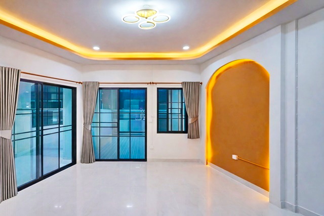 ประกาศฟรี! ซื้อ-ขาย-เช่า คอนโด บ้าน ทาวน์โฮม ที่ดิน และพื้นที่เชิงพาณิชย์ทั่วประเทศไทย ทุกทำเล ทุกงบประมาณ ไม่มีค่าใช้จ่าย ลงง่าย ขายไว เข้าถึงผู้ซื้อโดยตรง 4 260748pic3.jpg