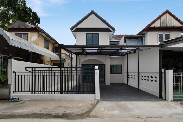 ประกาศฟรี! ซื้อ-ขาย-เช่า คอนโด บ้าน ทาวน์โฮม ที่ดิน และพื้นที่เชิงพาณิชย์ทั่วประเทศไทย ทุกทำเล ทุกงบประมาณ ไม่มีค่าใช้จ่าย ลงง่าย ขายไว เข้าถึงผู้ซื้อโดยตรง 2 318229pic1.jpg