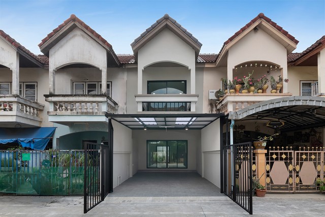 ประกาศฟรี! ซื้อ-ขาย-เช่า คอนโด บ้าน ทาวน์โฮม ที่ดิน และพื้นที่เชิงพาณิชย์ทั่วประเทศไทย ทุกทำเล ทุกงบประมาณ ไม่มีค่าใช้จ่าย ลงง่าย ขายไว เข้าถึงผู้ซื้อโดยตรง 2 318219pic1.jpg