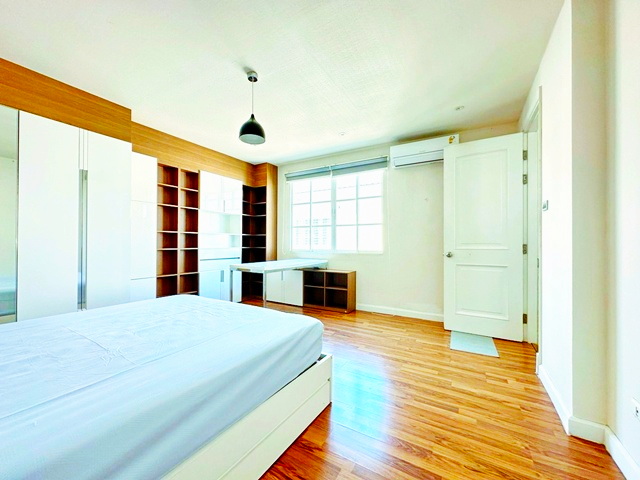 ประกาศฟรี! ซื้อ-ขาย-เช่า คอนโด บ้าน ทาวน์โฮม ที่ดิน และพื้นที่เชิงพาณิชย์ทั่วประเทศไทย ทุกทำเล ทุกงบประมาณ ไม่มีค่าใช้จ่าย ลงง่าย ขายไว เข้าถึงผู้ซื้อโดยตรง 5 260728pic4.jpg