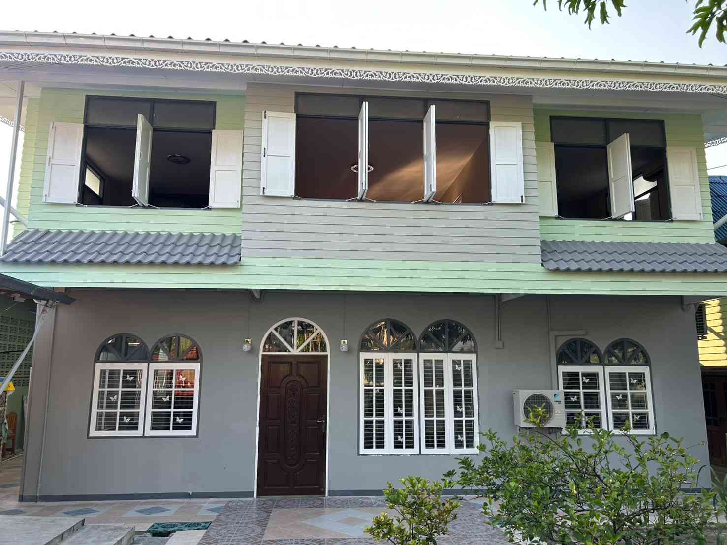 ประกาศฟรี! ซื้อ-ขาย-เช่า คอนโด บ้าน ทาวน์โฮม ที่ดิน และพื้นที่เชิงพาณิชย์ทั่วประเทศไทย ทุกทำเล ทุกงบประมาณ ไม่มีค่าใช้จ่าย ลงง่าย ขายไว เข้าถึงผู้ซื้อโดยตรง 2 318226pic1.jpg