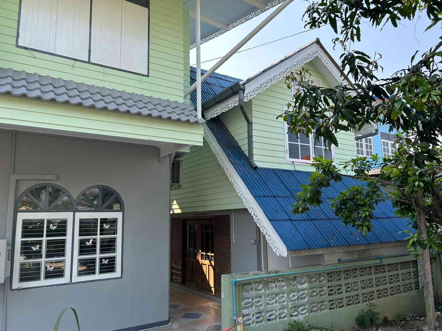 ประกาศฟรี! ซื้อ-ขาย-เช่า คอนโด บ้าน ทาวน์โฮม ที่ดิน และพื้นที่เชิงพาณิชย์ทั่วประเทศไทย ทุกทำเล ทุกงบประมาณ ไม่มีค่าใช้จ่าย ลงง่าย ขายไว เข้าถึงผู้ซื้อโดยตรง 3 318226pic2.jpg