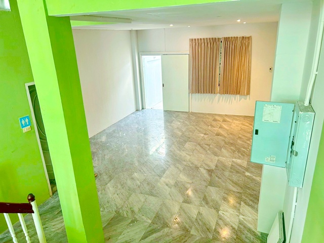 ประกาศฟรี! ซื้อ-ขาย-เช่า คอนโด บ้าน ทาวน์โฮม ที่ดิน และพื้นที่เชิงพาณิชย์ทั่วประเทศไทย ทุกทำเล ทุกงบประมาณ ไม่มีค่าใช้จ่าย ลงง่าย ขายไว เข้าถึงผู้ซื้อโดยตรง 5 260721pic4.jpg