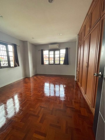 ประกาศฟรี! ซื้อ-ขาย-เช่า คอนโด บ้าน ทาวน์โฮม ที่ดิน และพื้นที่เชิงพาณิชย์ทั่วประเทศไทย ทุกทำเล ทุกงบประมาณ ไม่มีค่าใช้จ่าย ลงง่าย ขายไว เข้าถึงผู้ซื้อโดยตรง 4 520399pic3.jpg