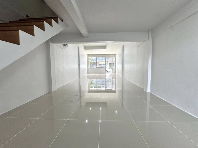 ประกาศฟรี! ซื้อ-ขาย-เช่า คอนโด บ้าน ทาวน์โฮม ที่ดิน และพื้นที่เชิงพาณิชย์ทั่วประเทศไทย ทุกทำเล ทุกงบประมาณ ไม่มีค่าใช้จ่าย ลงง่าย ขายไว เข้าถึงผู้ซื้อโดยตรง 2 517566pic1.jpg