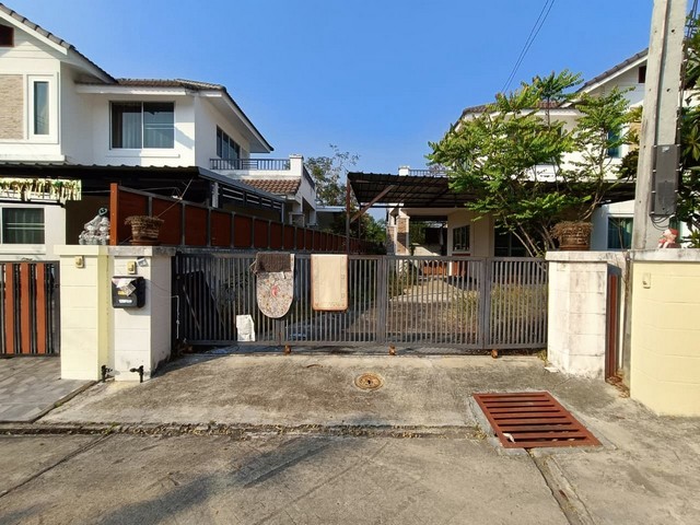 ประกาศฟรี! ซื้อ-ขาย-เช่า คอนโด บ้าน ทาวน์โฮม ที่ดิน และพื้นที่เชิงพาณิชย์ทั่วประเทศไทย ทุกทำเล ทุกงบประมาณ ไม่มีค่าใช้จ่าย ลงง่าย ขายไว เข้าถึงผู้ซื้อโดยตรง 2 259898pic1.jpg