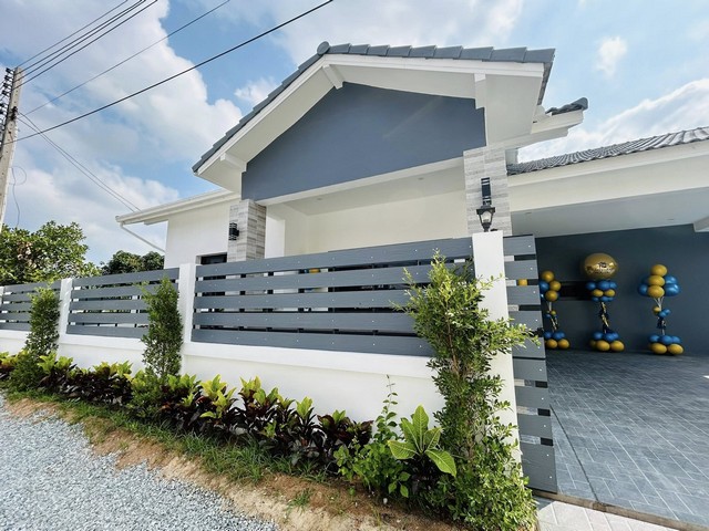 ประกาศฟรี! ซื้อ-ขาย-เช่า คอนโด บ้าน ทาวน์โฮม ที่ดิน และพื้นที่เชิงพาณิชย์ทั่วประเทศไทย ทุกทำเล ทุกงบประมาณ ไม่มีค่าใช้จ่าย ลงง่าย ขายไว เข้าถึงผู้ซื้อโดยตรง 2 318284pic1.jpg