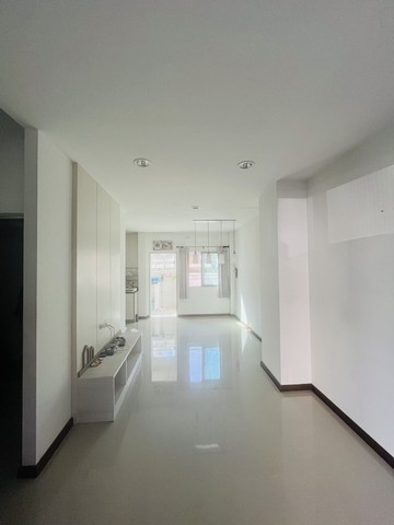 ประกาศฟรี! ซื้อ-ขาย-เช่า คอนโด บ้าน ทาวน์โฮม ที่ดิน และพื้นที่เชิงพาณิชย์ทั่วประเทศไทย ทุกทำเล ทุกงบประมาณ ไม่มีค่าใช้จ่าย ลงง่าย ขายไว เข้าถึงผู้ซื้อโดยตรง 3 260898pic2.jpg