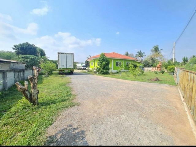 ประกาศฟรี! ซื้อ-ขาย-เช่า คอนโด บ้าน ทาวน์โฮม ที่ดิน และพื้นที่เชิงพาณิชย์ทั่วประเทศไทย ทุกทำเล ทุกงบประมาณ ไม่มีค่าใช้จ่าย ลงง่าย ขายไว เข้าถึงผู้ซื้อโดยตรง 3 301760pic2.jpg