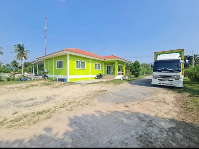 ประกาศฟรี! ซื้อ-ขาย-เช่า คอนโด บ้าน ทาวน์โฮม ที่ดิน และพื้นที่เชิงพาณิชย์ทั่วประเทศไทย ทุกทำเล ทุกงบประมาณ ไม่มีค่าใช้จ่าย ลงง่าย ขายไว เข้าถึงผู้ซื้อโดยตรง 4 301760pic3.jpg