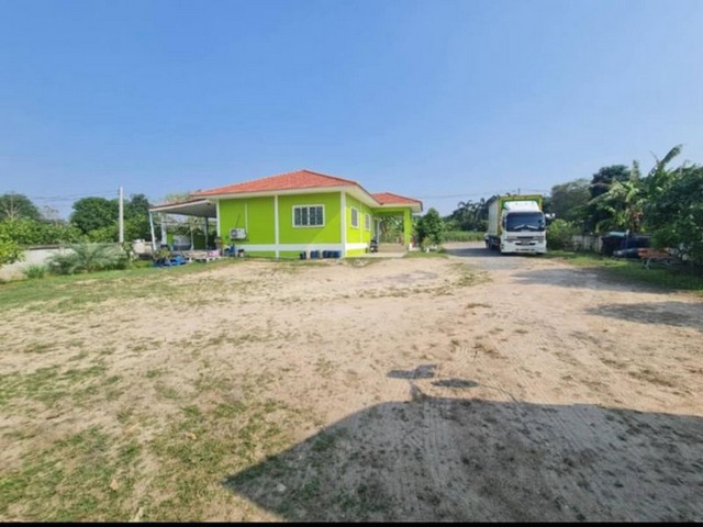 ประกาศฟรี! ซื้อ-ขาย-เช่า คอนโด บ้าน ทาวน์โฮม ที่ดิน และพื้นที่เชิงพาณิชย์ทั่วประเทศไทย ทุกทำเล ทุกงบประมาณ ไม่มีค่าใช้จ่าย ลงง่าย ขายไว เข้าถึงผู้ซื้อโดยตรง 5 301760pic4.jpg