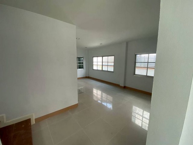 ประกาศฟรี! ซื้อ-ขาย-เช่า คอนโด บ้าน ทาวน์โฮม ที่ดิน และพื้นที่เชิงพาณิชย์ทั่วประเทศไทย ทุกทำเล ทุกงบประมาณ ไม่มีค่าใช้จ่าย ลงง่าย ขายไว เข้าถึงผู้ซื้อโดยตรง 4 301711pic3.jpg