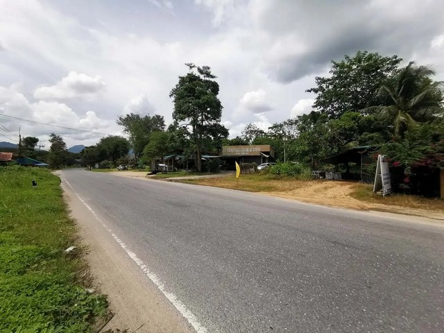 ประกาศฟรี! ซื้อ-ขาย-เช่า คอนโด บ้าน ทาวน์โฮม ที่ดิน และพื้นที่เชิงพาณิชย์ทั่วประเทศไทย ทุกทำเล ทุกงบประมาณ ไม่มีค่าใช้จ่าย ลงง่าย ขายไว เข้าถึงผู้ซื้อโดยตรง 5 260775pic4.jpg