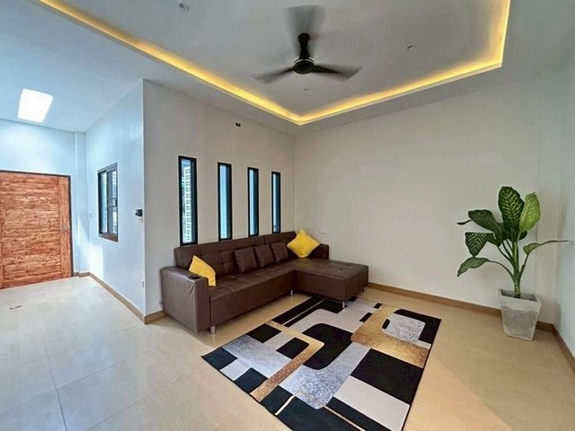 ประกาศฟรี! ซื้อ-ขาย-เช่า คอนโด บ้าน ทาวน์โฮม ที่ดิน และพื้นที่เชิงพาณิชย์ทั่วประเทศไทย ทุกทำเล ทุกงบประมาณ ไม่มีค่าใช้จ่าย ลงง่าย ขายไว เข้าถึงผู้ซื้อโดยตรง 3 260893pic2.jpg