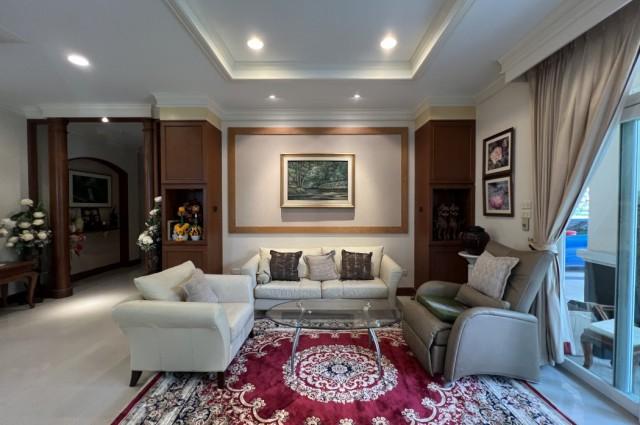 ประกาศฟรี! ซื้อ-ขาย-เช่า คอนโด บ้าน ทาวน์โฮม ที่ดิน และพื้นที่เชิงพาณิชย์ทั่วประเทศไทย ทุกทำเล ทุกงบประมาณ ไม่มีค่าใช้จ่าย ลงง่าย ขายไว เข้าถึงผู้ซื้อโดยตรง 3 520534pic2.jpg