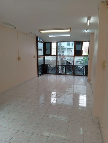 ประกาศฟรี! ซื้อ-ขาย-เช่า คอนโด บ้าน ทาวน์โฮม ที่ดิน และพื้นที่เชิงพาณิชย์ทั่วประเทศไทย ทุกทำเล ทุกงบประมาณ ไม่มีค่าใช้จ่าย ลงง่าย ขายไว เข้าถึงผู้ซื้อโดยตรง 4 520292pic3.jpg