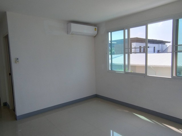 ประกาศฟรี! ซื้อ-ขาย-เช่า คอนโด บ้าน ทาวน์โฮม ที่ดิน และพื้นที่เชิงพาณิชย์ทั่วประเทศไทย ทุกทำเล ทุกงบประมาณ ไม่มีค่าใช้จ่าย ลงง่าย ขายไว เข้าถึงผู้ซื้อโดยตรง 3 517881pic2.jpg