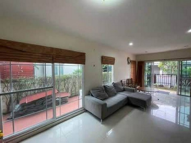 ประกาศฟรี! ซื้อ-ขาย-เช่า คอนโด บ้าน ทาวน์โฮม ที่ดิน และพื้นที่เชิงพาณิชย์ทั่วประเทศไทย ทุกทำเล ทุกงบประมาณ ไม่มีค่าใช้จ่าย ลงง่าย ขายไว เข้าถึงผู้ซื้อโดยตรง 4 520592pic3.jpg