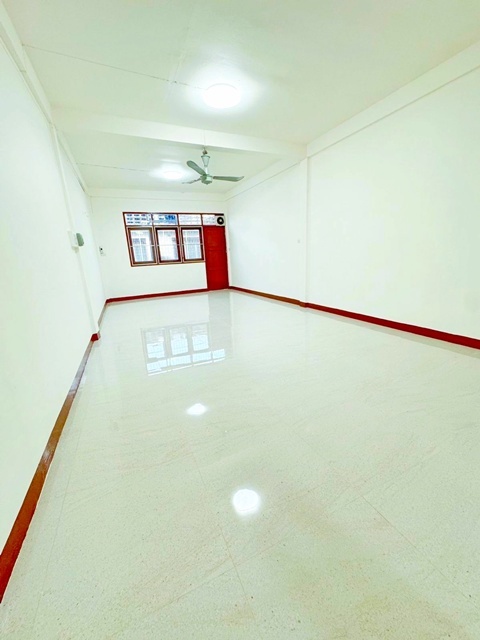 ประกาศฟรี! ซื้อ-ขาย-เช่า คอนโด บ้าน ทาวน์โฮม ที่ดิน และพื้นที่เชิงพาณิชย์ทั่วประเทศไทย ทุกทำเล ทุกงบประมาณ ไม่มีค่าใช้จ่าย ลงง่าย ขายไว เข้าถึงผู้ซื้อโดยตรง 5 260926pic4.jpg