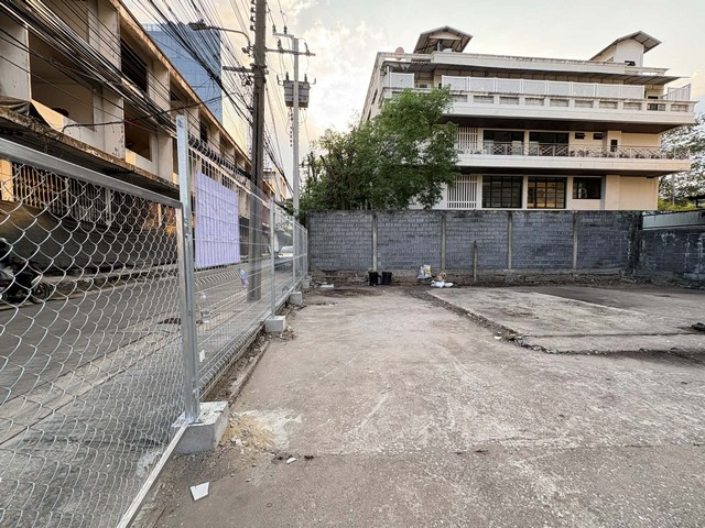 ประกาศฟรี! ซื้อ-ขาย-เช่า คอนโด บ้าน ทาวน์โฮม ที่ดิน และพื้นที่เชิงพาณิชย์ทั่วประเทศไทย ทุกทำเล ทุกงบประมาณ ไม่มีค่าใช้จ่าย ลงง่าย ขายไว เข้าถึงผู้ซื้อโดยตรง 3 517966pic2.jpg