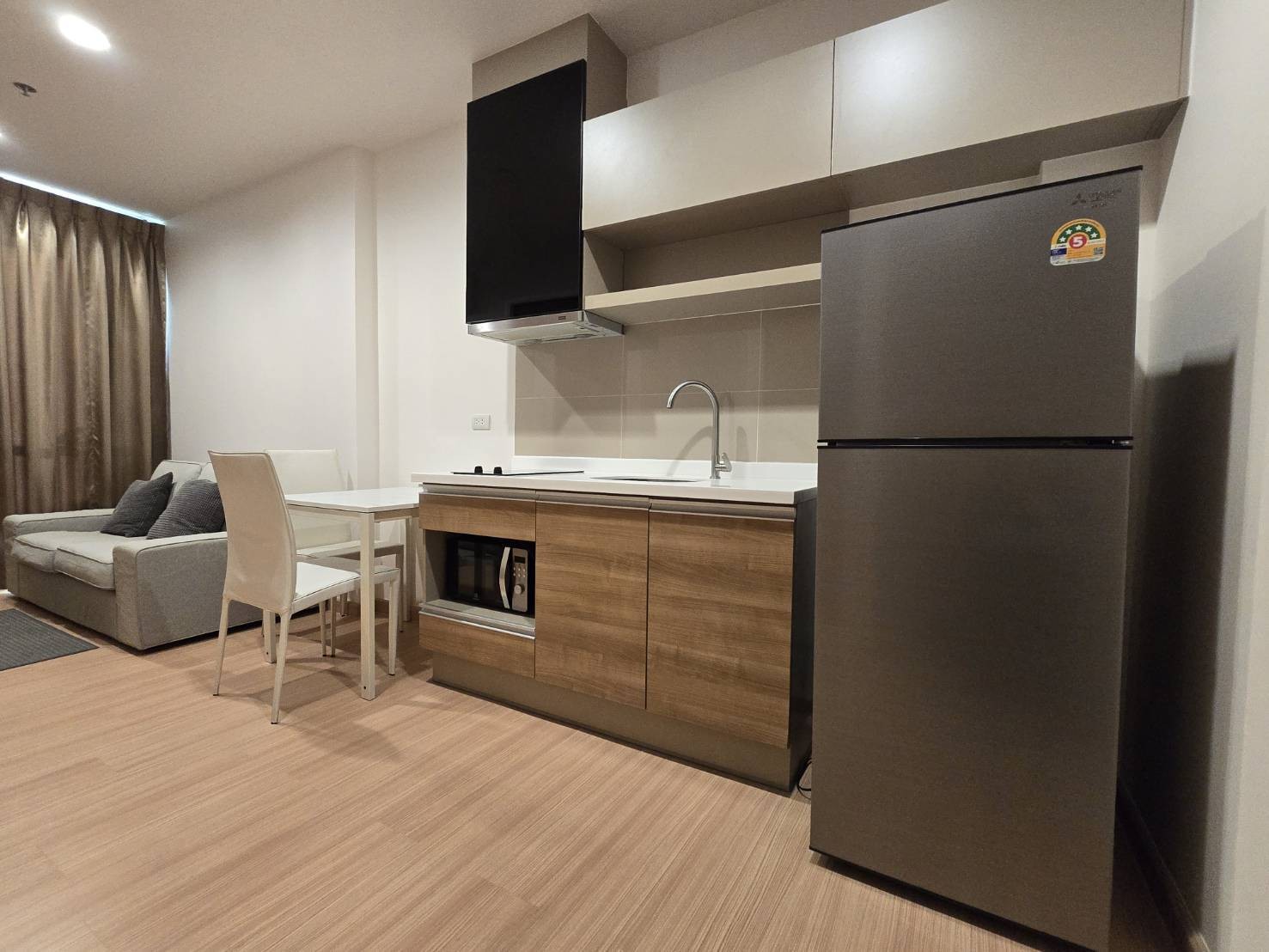 ประกาศฟรี! ซื้อ-ขาย-เช่า คอนโด บ้าน ทาวน์โฮม ที่ดิน และพื้นที่เชิงพาณิชย์ทั่วประเทศไทย ทุกทำเล ทุกงบประมาณ ไม่มีค่าใช้จ่าย ลงง่าย ขายไว เข้าถึงผู้ซื้อโดยตรง 2 520560pic1.jpg