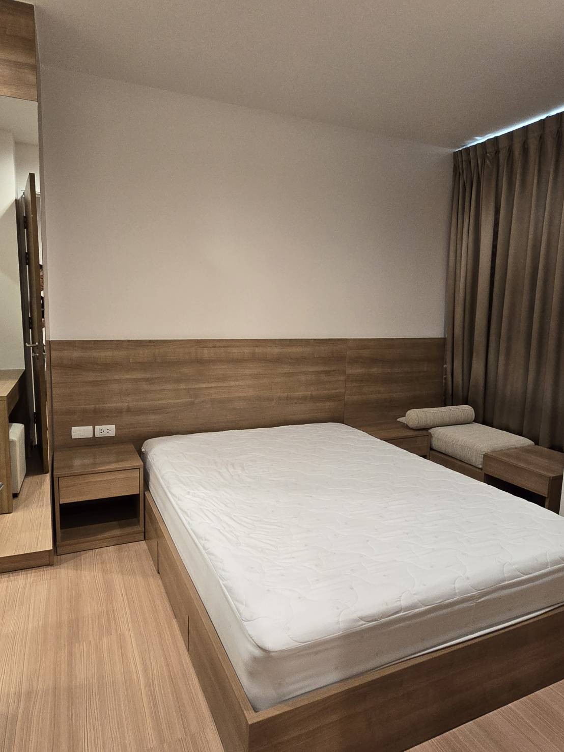 ประกาศฟรี! ซื้อ-ขาย-เช่า คอนโด บ้าน ทาวน์โฮม ที่ดิน และพื้นที่เชิงพาณิชย์ทั่วประเทศไทย ทุกทำเล ทุกงบประมาณ ไม่มีค่าใช้จ่าย ลงง่าย ขายไว เข้าถึงผู้ซื้อโดยตรง 3 520560pic2.jpg