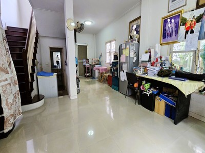 ประกาศฟรี! ซื้อ-ขาย-เช่า คอนโด บ้าน ทาวน์โฮม ที่ดิน และพื้นที่เชิงพาณิชย์ทั่วประเทศไทย ทุกทำเล ทุกงบประมาณ ไม่มีค่าใช้จ่าย ลงง่าย ขายไว เข้าถึงผู้ซื้อโดยตรง 4 520421pic3.jpg