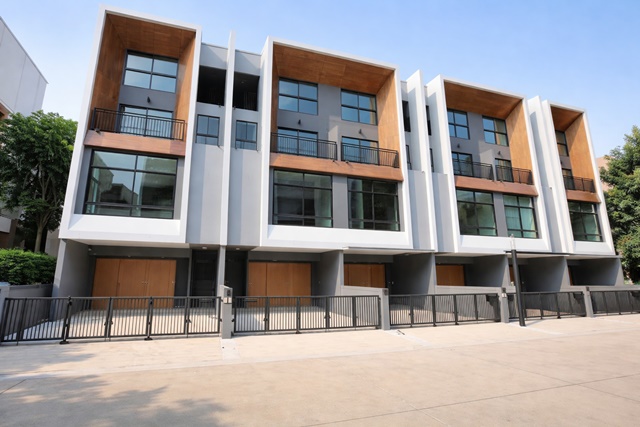 ประกาศฟรี! ซื้อ-ขาย-เช่า คอนโด บ้าน ทาวน์โฮม ที่ดิน และพื้นที่เชิงพาณิชย์ทั่วประเทศไทย ทุกทำเล ทุกงบประมาณ ไม่มีค่าใช้จ่าย ลงง่าย ขายไว เข้าถึงผู้ซื้อโดยตรง 2 318323pic1.jpg