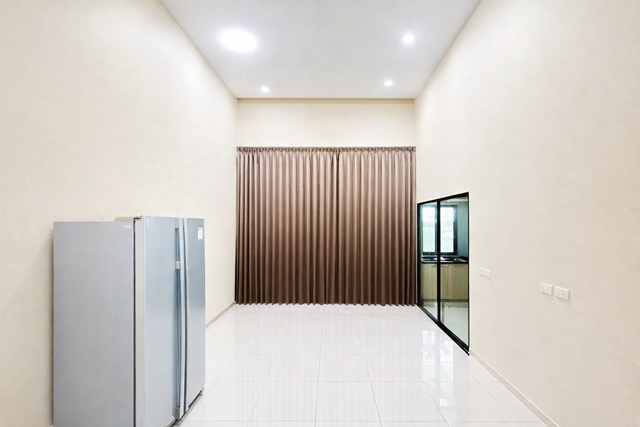 ประกาศฟรี! ซื้อ-ขาย-เช่า คอนโด บ้าน ทาวน์โฮม ที่ดิน และพื้นที่เชิงพาณิชย์ทั่วประเทศไทย ทุกทำเล ทุกงบประมาณ ไม่มีค่าใช้จ่าย ลงง่าย ขายไว เข้าถึงผู้ซื้อโดยตรง 5 318323pic4.jpg