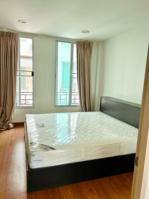 ประกาศฟรี! ซื้อ-ขาย-เช่า คอนโด บ้าน ทาวน์โฮม ที่ดิน และพื้นที่เชิงพาณิชย์ทั่วประเทศไทย ทุกทำเล ทุกงบประมาณ ไม่มีค่าใช้จ่าย ลงง่าย ขายไว เข้าถึงผู้ซื้อโดยตรง 4 318312pic3.jpg