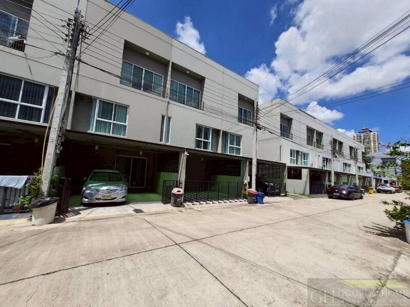 ประกาศฟรี! ซื้อ-ขาย-เช่า คอนโด บ้าน ทาวน์โฮม ที่ดิน และพื้นที่เชิงพาณิชย์ทั่วประเทศไทย ทุกทำเล ทุกงบประมาณ ไม่มีค่าใช้จ่าย ลงง่าย ขายไว เข้าถึงผู้ซื้อโดยตรง 2 294535pic1.jpg