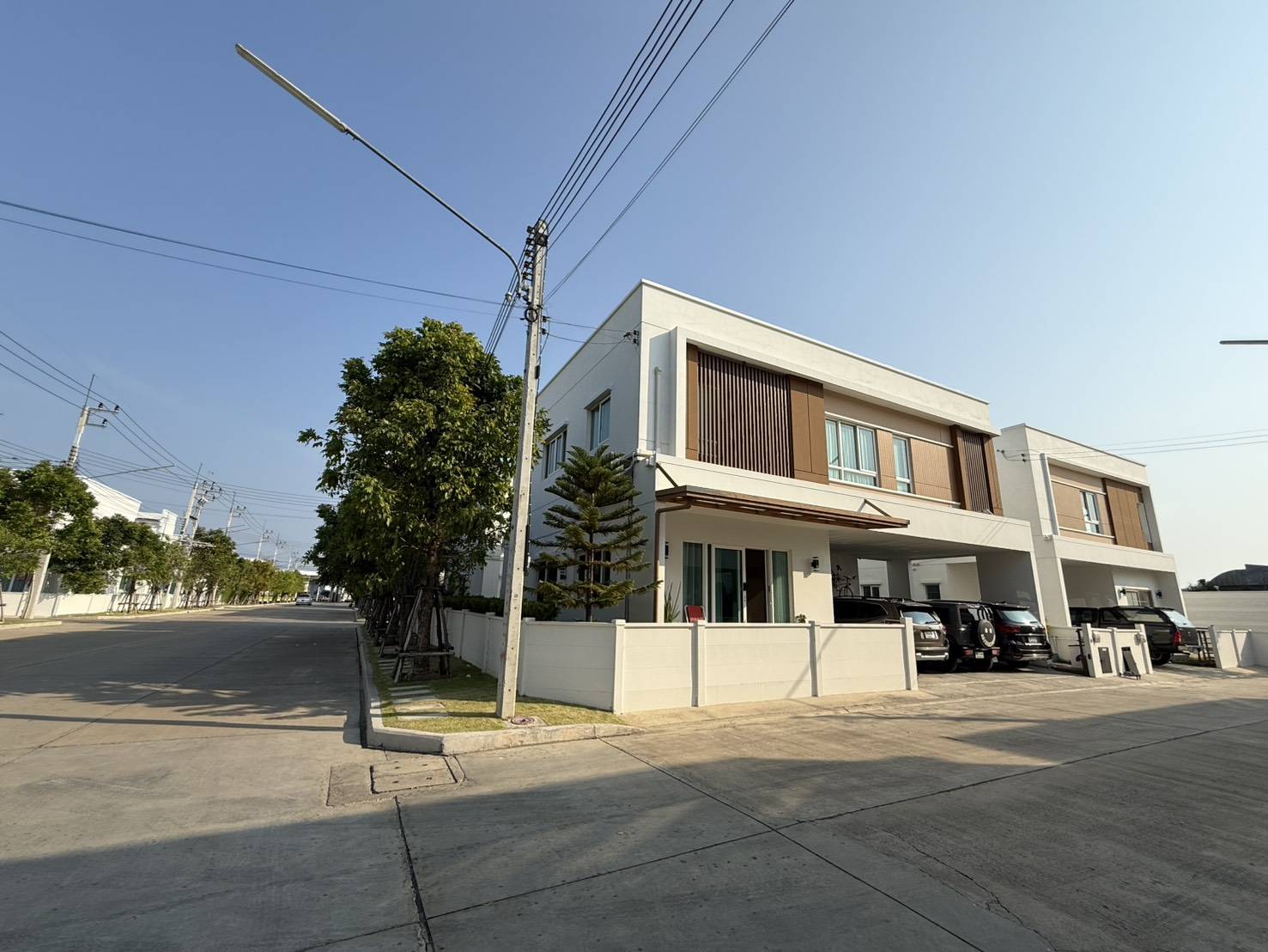 ประกาศฟรี! ซื้อ-ขาย-เช่า คอนโด บ้าน ทาวน์โฮม ที่ดิน และพื้นที่เชิงพาณิชย์ทั่วประเทศไทย ทุกทำเล ทุกงบประมาณ ไม่มีค่าใช้จ่าย ลงง่าย ขายไว เข้าถึงผู้ซื้อโดยตรง 3 318407pic2.jpg