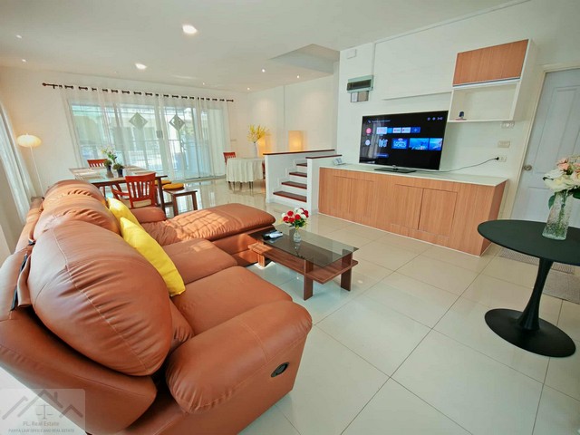 ประกาศฟรี! ซื้อ-ขาย-เช่า คอนโด บ้าน ทาวน์โฮม ที่ดิน และพื้นที่เชิงพาณิชย์ทั่วประเทศไทย ทุกทำเล ทุกงบประมาณ ไม่มีค่าใช้จ่าย ลงง่าย ขายไว เข้าถึงผู้ซื้อโดยตรง 5 520680pic4.jpg