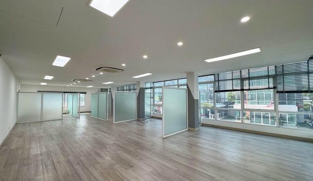 ประกาศฟรี! ซื้อ-ขาย-เช่า คอนโด บ้าน ทาวน์โฮม ที่ดิน และพื้นที่เชิงพาณิชย์ทั่วประเทศไทย ทุกทำเล ทุกงบประมาณ ไม่มีค่าใช้จ่าย ลงง่าย ขายไว เข้าถึงผู้ซื้อโดยตรง 3 518023pic2.jpg