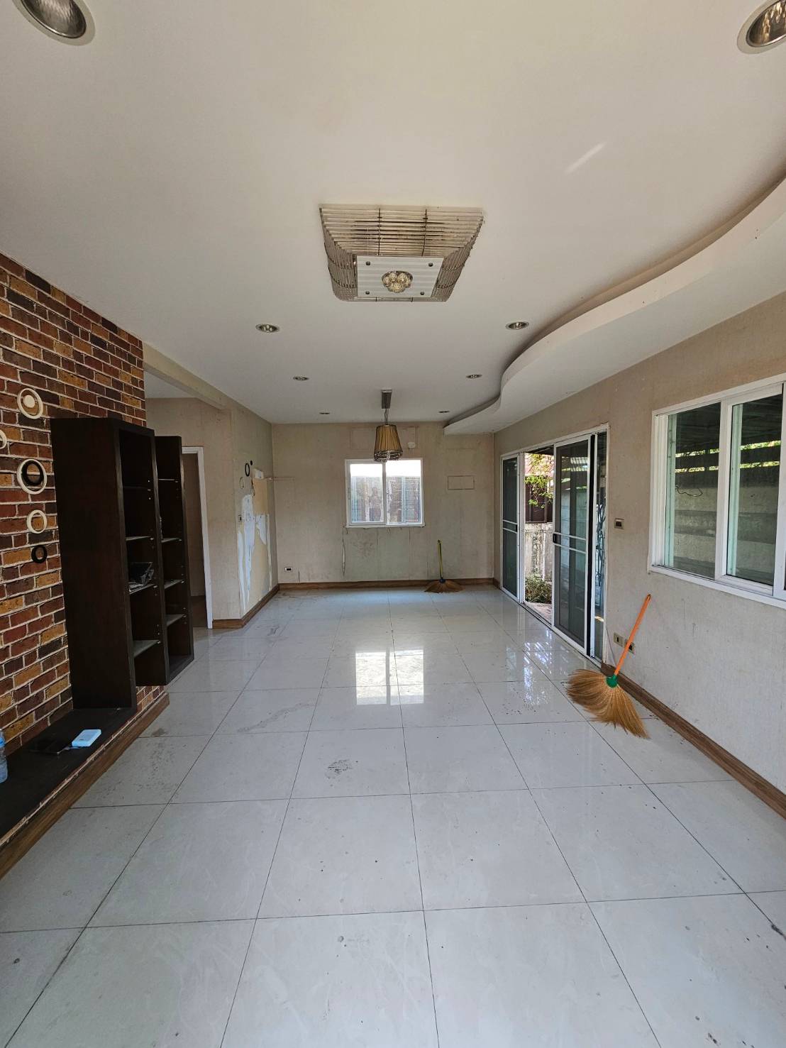 ประกาศฟรี! ซื้อ-ขาย-เช่า คอนโด บ้าน ทาวน์โฮม ที่ดิน และพื้นที่เชิงพาณิชย์ทั่วประเทศไทย ทุกทำเล ทุกงบประมาณ ไม่มีค่าใช้จ่าย ลงง่าย ขายไว เข้าถึงผู้ซื้อโดยตรง 4 318382pic3.jpg