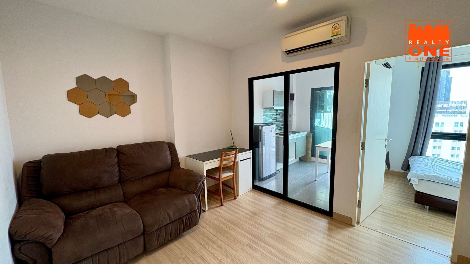 ประกาศฟรี! ซื้อ-ขาย-เช่า คอนโด บ้าน ทาวน์โฮม ที่ดิน และพื้นที่เชิงพาณิชย์ทั่วประเทศไทย ทุกทำเล ทุกงบประมาณ ไม่มีค่าใช้จ่าย ลงง่าย ขายไว เข้าถึงผู้ซื้อโดยตรง 2 520595pic1.jpg