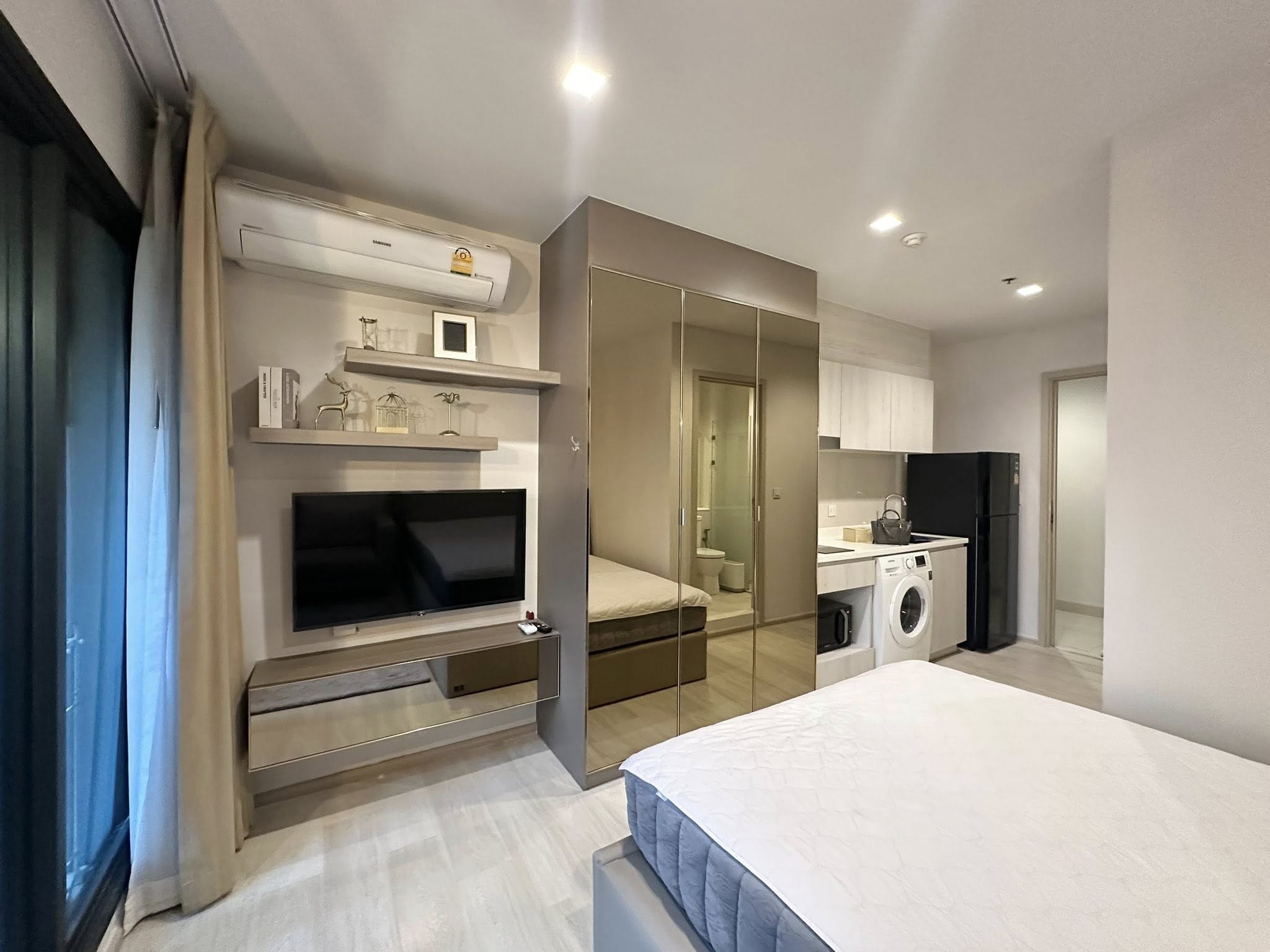 ประกาศฟรี! ซื้อ-ขาย-เช่า คอนโด บ้าน ทาวน์โฮม ที่ดิน และพื้นที่เชิงพาณิชย์ทั่วประเทศไทย ทุกทำเล ทุกงบประมาณ ไม่มีค่าใช้จ่าย ลงง่าย ขายไว เข้าถึงผู้ซื้อโดยตรง 3 520700pic2.jpg