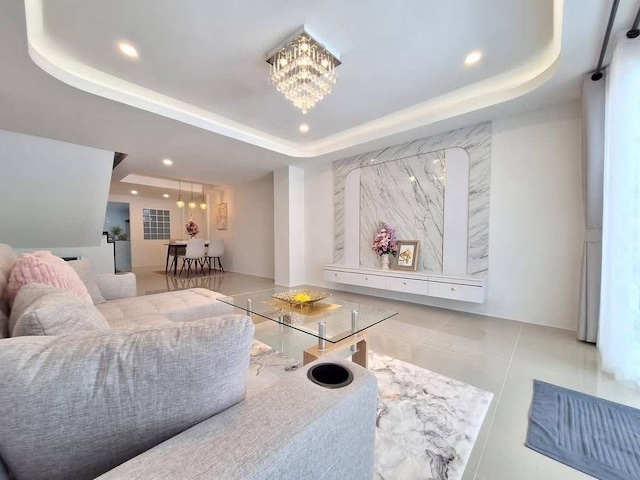 ประกาศฟรี! ซื้อ-ขาย-เช่า คอนโด บ้าน ทาวน์โฮม ที่ดิน และพื้นที่เชิงพาณิชย์ทั่วประเทศไทย ทุกทำเล ทุกงบประมาณ ไม่มีค่าใช้จ่าย ลงง่าย ขายไว เข้าถึงผู้ซื้อโดยตรง 5 294477pic4.jpg