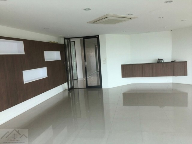 ประกาศฟรี! ซื้อ-ขาย-เช่า คอนโด บ้าน ทาวน์โฮม ที่ดิน และพื้นที่เชิงพาณิชย์ทั่วประเทศไทย ทุกทำเล ทุกงบประมาณ ไม่มีค่าใช้จ่าย ลงง่าย ขายไว เข้าถึงผู้ซื้อโดยตรง 5 520860pic4.jpg