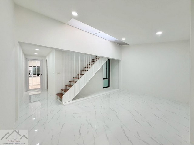 ประกาศฟรี! ซื้อ-ขาย-เช่า คอนโด บ้าน ทาวน์โฮม ที่ดิน และพื้นที่เชิงพาณิชย์ทั่วประเทศไทย ทุกทำเล ทุกงบประมาณ ไม่มีค่าใช้จ่าย ลงง่าย ขายไว เข้าถึงผู้ซื้อโดยตรง 5 520811pic4.jpg