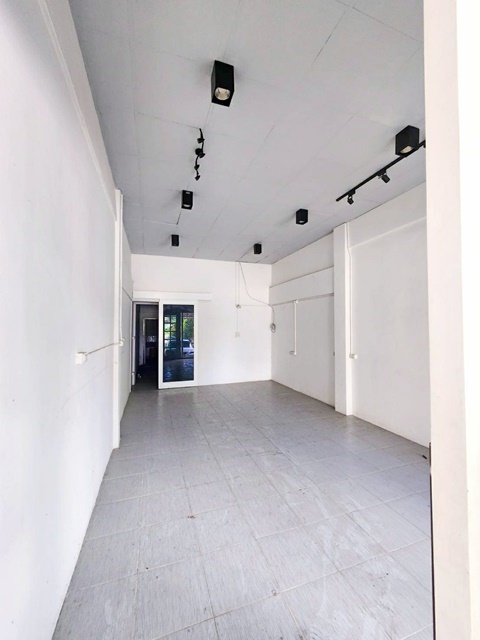 ประกาศฟรี! ซื้อ-ขาย-เช่า คอนโด บ้าน ทาวน์โฮม ที่ดิน และพื้นที่เชิงพาณิชย์ทั่วประเทศไทย ทุกทำเล ทุกงบประมาณ ไม่มีค่าใช้จ่าย ลงง่าย ขายไว เข้าถึงผู้ซื้อโดยตรง 4 318433pic3.jpg