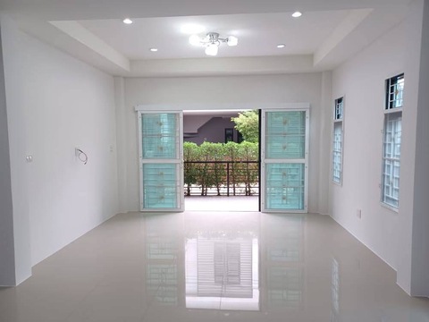 ประกาศฟรี! ซื้อ-ขาย-เช่า คอนโด บ้าน ทาวน์โฮม ที่ดิน และพื้นที่เชิงพาณิชย์ทั่วประเทศไทย ทุกทำเล ทุกงบประมาณ ไม่มีค่าใช้จ่าย ลงง่าย ขายไว เข้าถึงผู้ซื้อโดยตรง 4 294542pic3.jpg