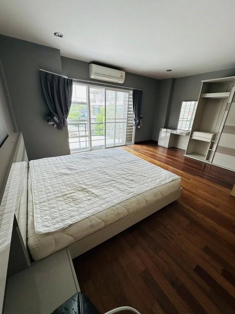 ประกาศฟรี! ซื้อ-ขาย-เช่า คอนโด บ้าน ทาวน์โฮม ที่ดิน และพื้นที่เชิงพาณิชย์ทั่วประเทศไทย ทุกทำเล ทุกงบประมาณ ไม่มีค่าใช้จ่าย ลงง่าย ขายไว เข้าถึงผู้ซื้อโดยตรง 4 520928pic3.jpg