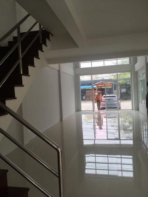 ประกาศฟรี! ซื้อ-ขาย-เช่า คอนโด บ้าน ทาวน์โฮม ที่ดิน และพื้นที่เชิงพาณิชย์ทั่วประเทศไทย ทุกทำเล ทุกงบประมาณ ไม่มีค่าใช้จ่าย ลงง่าย ขายไว เข้าถึงผู้ซื้อโดยตรง 5 520906pic4.jpg