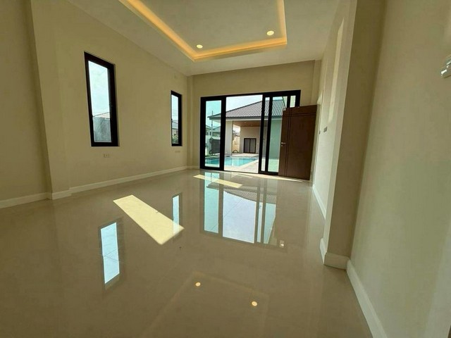 ประกาศฟรี! ซื้อ-ขาย-เช่า คอนโด บ้าน ทาวน์โฮม ที่ดิน และพื้นที่เชิงพาณิชย์ทั่วประเทศไทย ทุกทำเล ทุกงบประมาณ ไม่มีค่าใช้จ่าย ลงง่าย ขายไว เข้าถึงผู้ซื้อโดยตรง 4 318492pic3.jpg