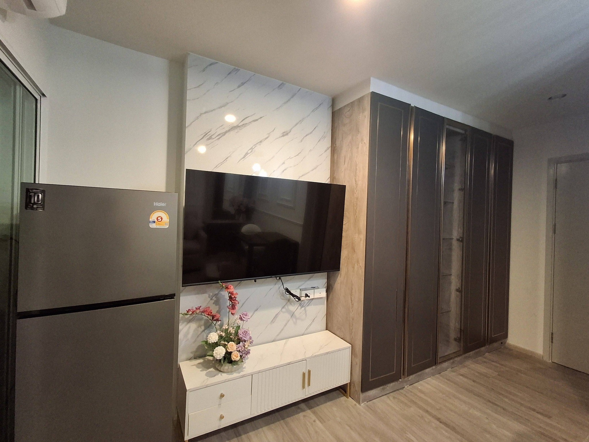 ประกาศฟรี! ซื้อ-ขาย-เช่า คอนโด บ้าน ทาวน์โฮม ที่ดิน และพื้นที่เชิงพาณิชย์ทั่วประเทศไทย ทุกทำเล ทุกงบประมาณ ไม่มีค่าใช้จ่าย ลงง่าย ขายไว เข้าถึงผู้ซื้อโดยตรง 3 520763pic2.jpg