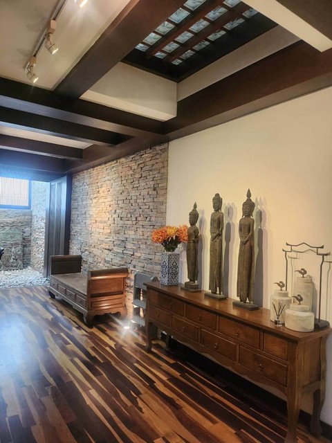 ประกาศฟรี! ซื้อ-ขาย-เช่า คอนโด บ้าน ทาวน์โฮม ที่ดิน และพื้นที่เชิงพาณิชย์ทั่วประเทศไทย ทุกทำเล ทุกงบประมาณ ไม่มีค่าใช้จ่าย ลงง่าย ขายไว เข้าถึงผู้ซื้อโดยตรง 4 518216pic3.jpg